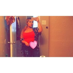 Meet your Posher, Monica